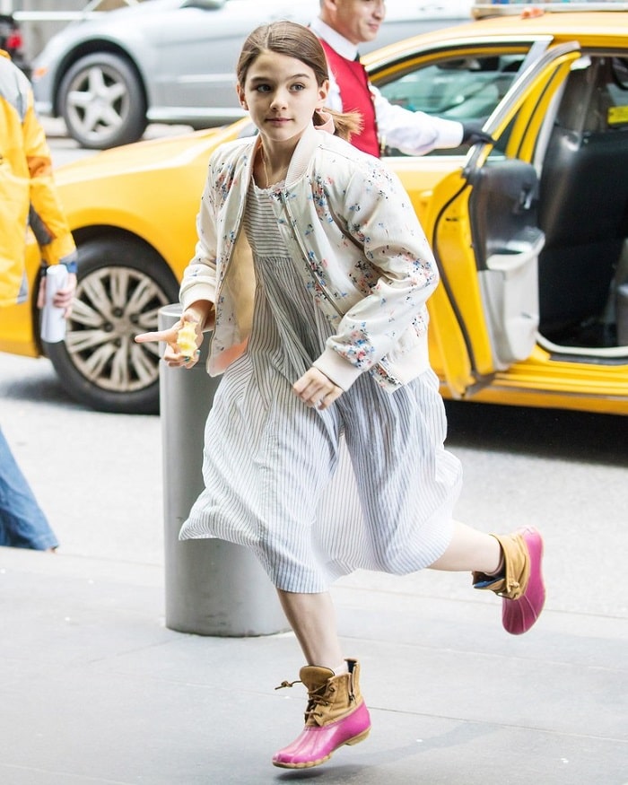 Suri Cruise going somewhere.