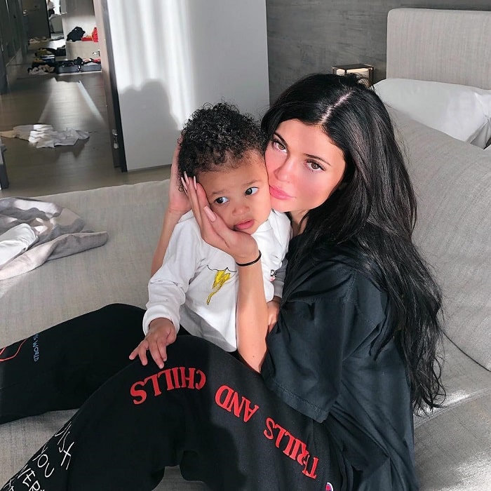 Kylie Jenner with her daughter at home.