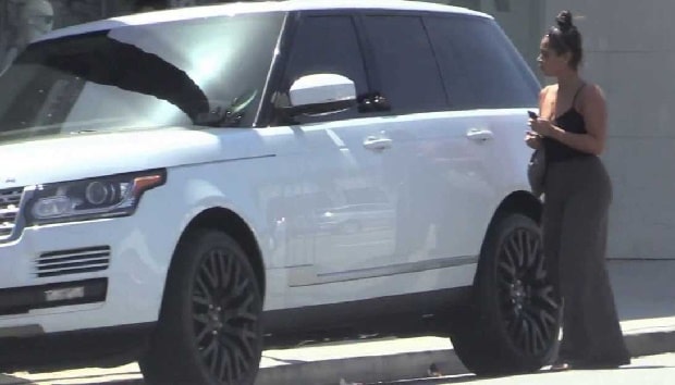 Lauren London Spotted in street of LA for Shopping.