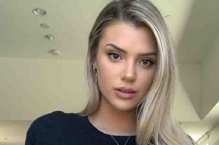 About Alissa Violet - She Started From Vines and Now a YouTuber and Model