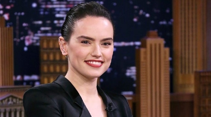 Daisy Ridley Net Worth - Star Wars Actor's Income Sources Revealed Daisy Ridley Net Worth - Star Wars Actor's Income Sources Revealed