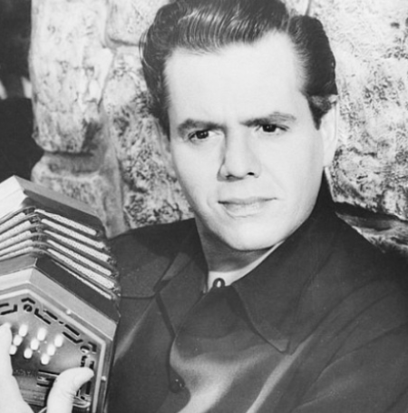 Desi Arnaz Jr., son of the famous Cuban-American actor Desi Arnaz and American comedian Lucille Ball, had an impactful real estate legacy.
