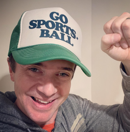 At the age of 20, Topher Grace secured the pivotal role of Eric in "That '70s Show," marking the beginning of his career.