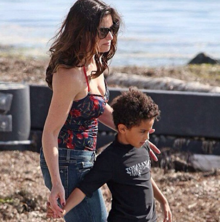 Walker Nathaniel Diggs gained recognition as the son of American actors and singer Taye Diggs and Idina Menzel.