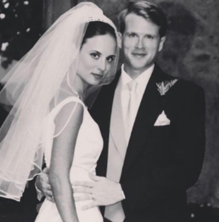 Lisa Marie Kurbikoff met Cary Elwes in Malibu at a big cook-off in 1991.