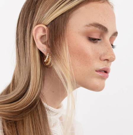 Madison Lintz gained fame for her portrayal of Sophia Peletier in AMC's gripping series, "The Walking Dead."