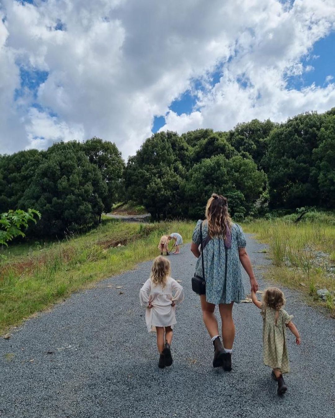 Biridie Thwaites with her mother, Chloe Pacey and sister.