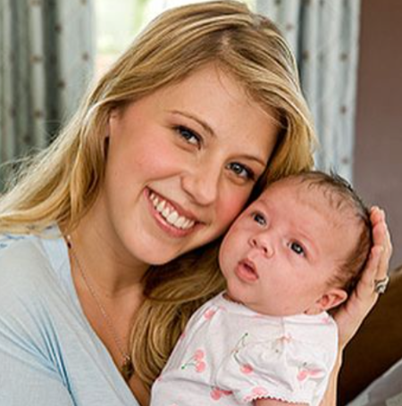 Zoie Laurel May Herpin is the renowned daughter of American actress Jodie Sweetin, famous for her portrayal of Stephanie Tanner in the iconic TV series Full House and its spin-off, Fuller House.