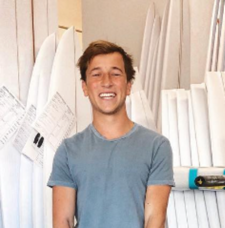 In 2006, Skyler Gisondo acted in two films: "Jam" as Robert and "Air Buddies," where he provided the voice for B-Dwag.