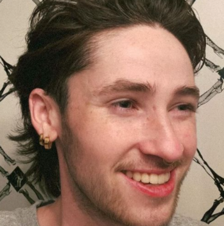 Beckett Lansbury is currently working as a teacher at Bard College.