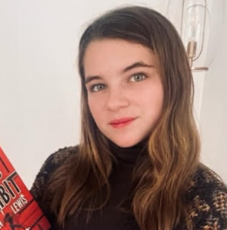 Raegan Revord is a young American artist who has showcased her acting prowess since childhood.