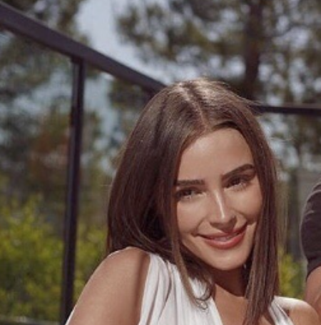 Olivia Culpo has once dated Nick Jonas.