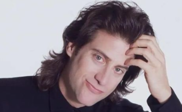 Richard Lewis, Comedian and 'Curb Your Enthusiasm' Actor, Passes Away at 76
